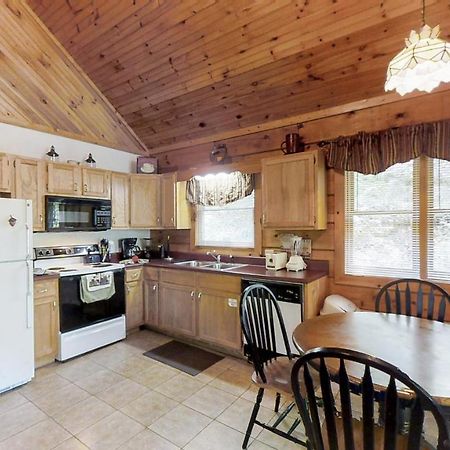 Priscilla Heights Lane Cabin 3301 Пиджен Фордж Екстериор снимка