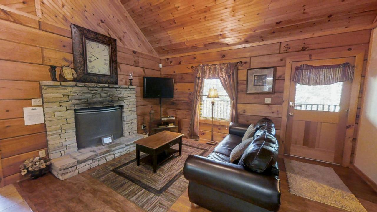 Priscilla Heights Lane Cabin 3301 Пиджен Фордж Екстериор снимка